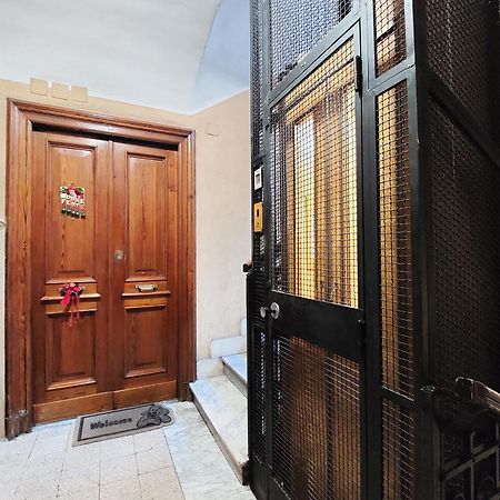 Casa Serafina In Prati District Rome Buitenkant foto